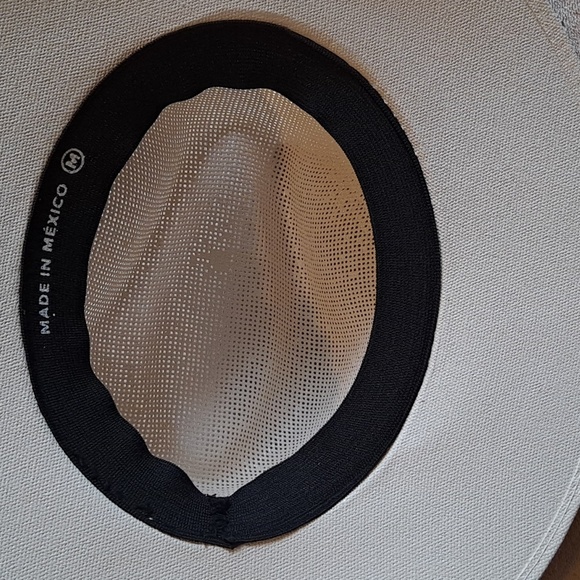 Hat - Picture 3 of 3